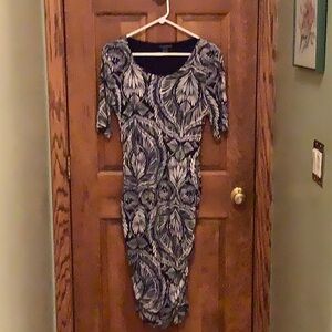 A Pea in the Pod Maternity Dress,size M